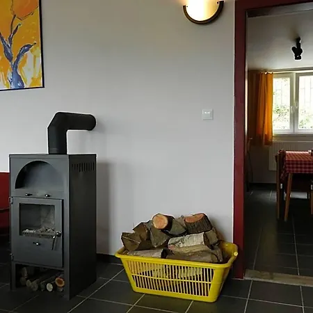 Comfortable In Nedvedice With Private Garden Hotel